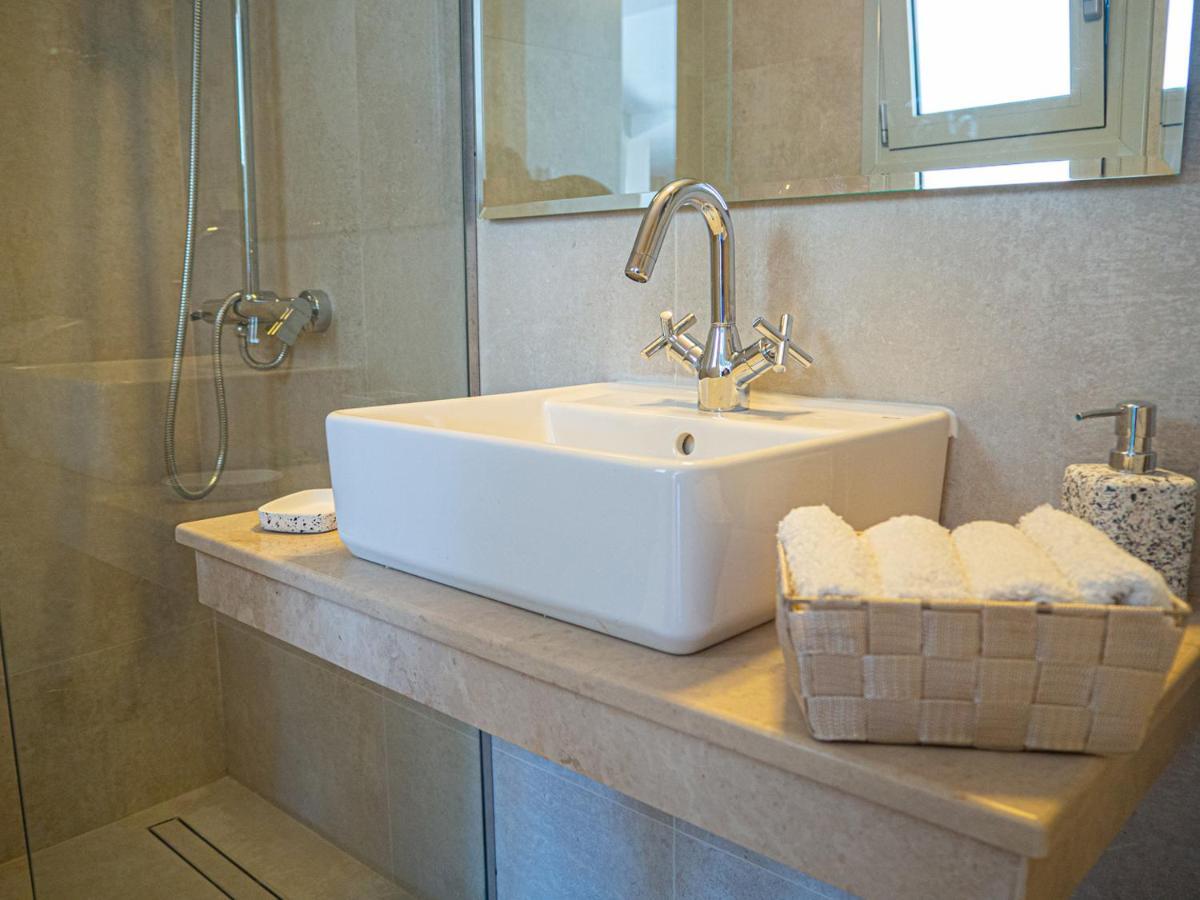 Dionysia Premium Suites アルゴストリオン エクステリア 写真